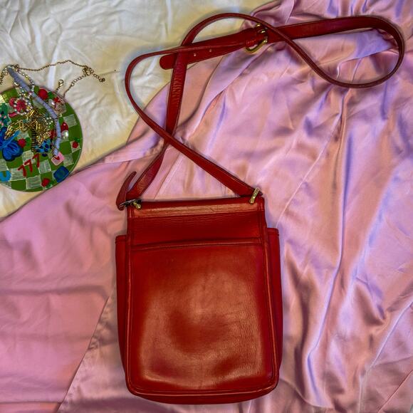 ❤️ Rare Vintage COACH 9136 Red Leather Small Field Bag Turnlock Brass Crossbody - Picture 7 of 12